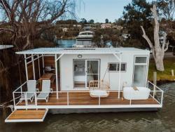 Дом-контейнер роскошный модульный плавучий для курорта (арт. 26-1090181)