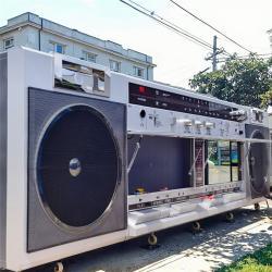 Передвижной киоск для мороженого и хот-догов с грилем и фритюром (арт. 26-1090392)