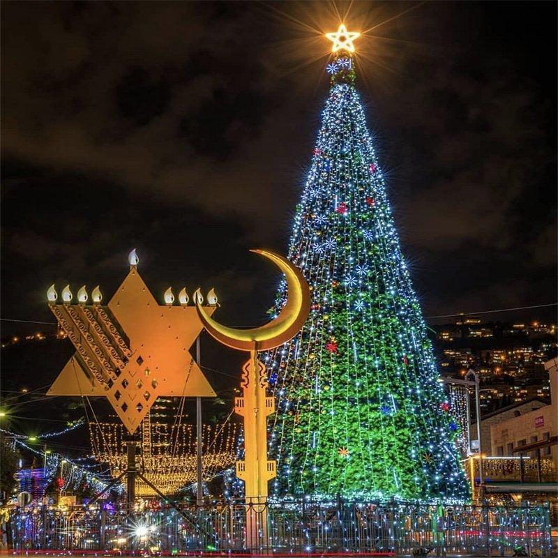 Искусственная елка с LED звездой ручной работы 2023 (арт. 26-1090439)