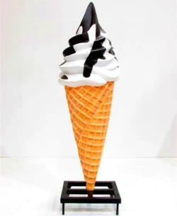 Декор для кафе 3D мороженое из смолы шоколадное (арт. 26-1090511)