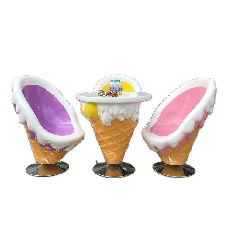 Скамейка-мороженое и стулья для парка аттракционов (арт. 26-1090535)