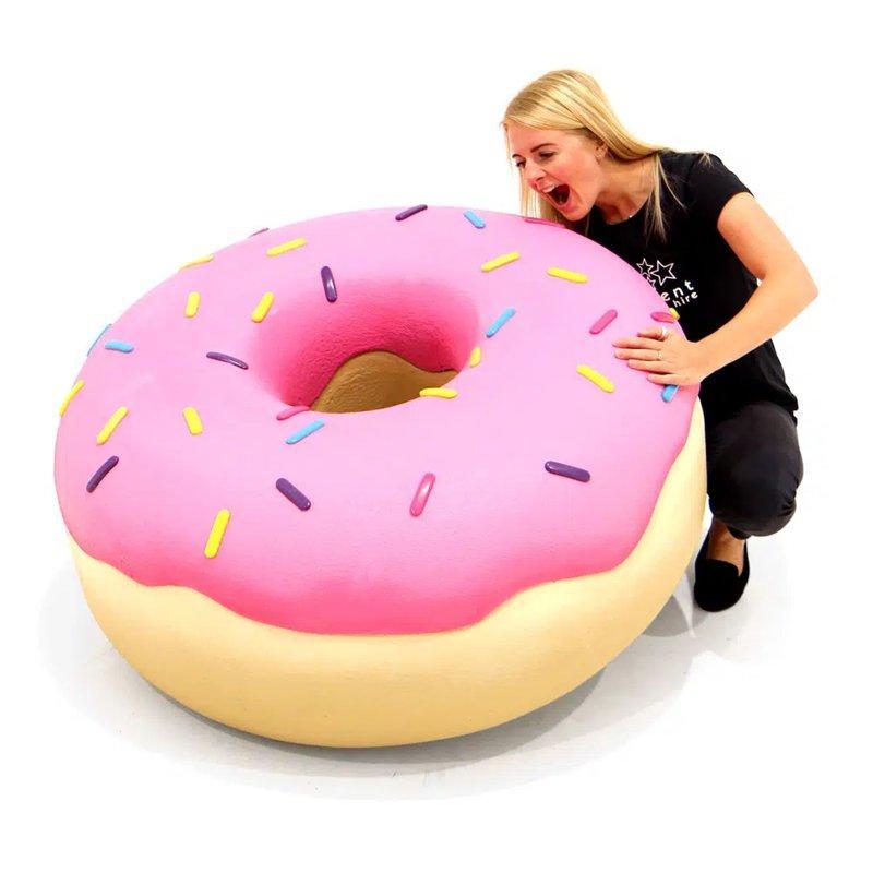 Надувной новогодний декор гигантский пончик для Candyland (арт. 26-1090554)