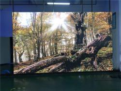 Экран LED P2.5 для рекламы в помещении, торговый центр (арт. 26-2002225)