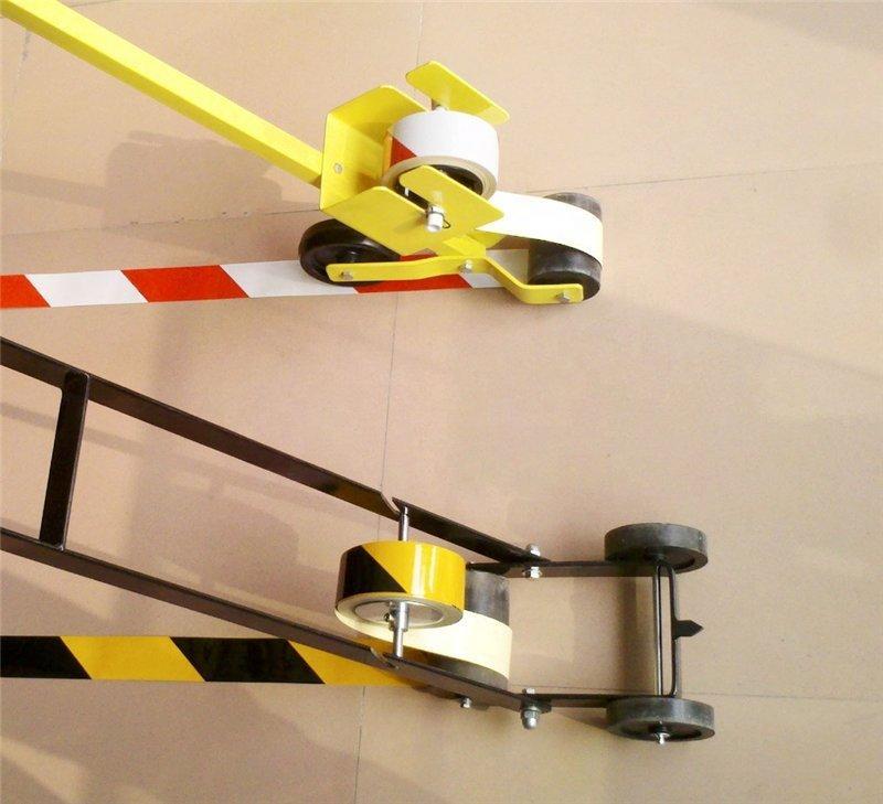 Диспенсер для ПВХ ленты с клеем для разметки пола (арт. 26-1902283)